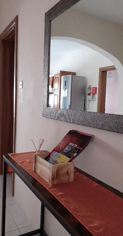 Nr41 Holiday Apartment - Close To Village Centre, Promenade, Shops & Restaurants Marsaxlokk Exterior foto